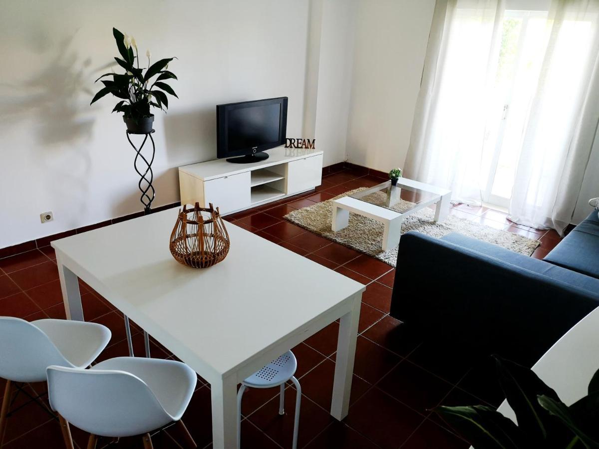 Pool And Garden Village-near Apartment *