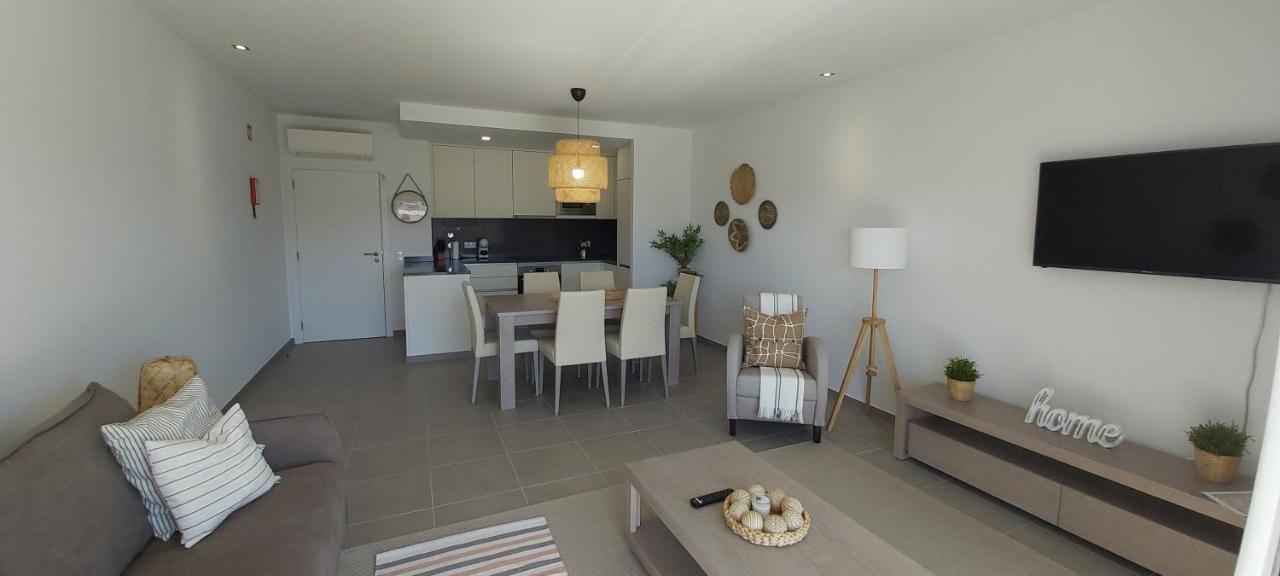 Albufeira Beach Apartment * Albufeira