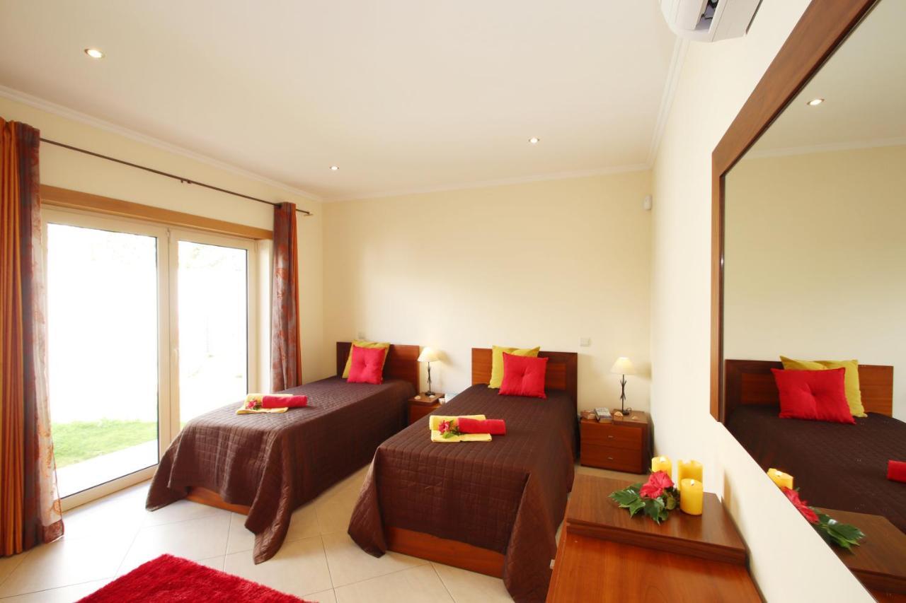 Pauline By Algarve Vacation Villa *