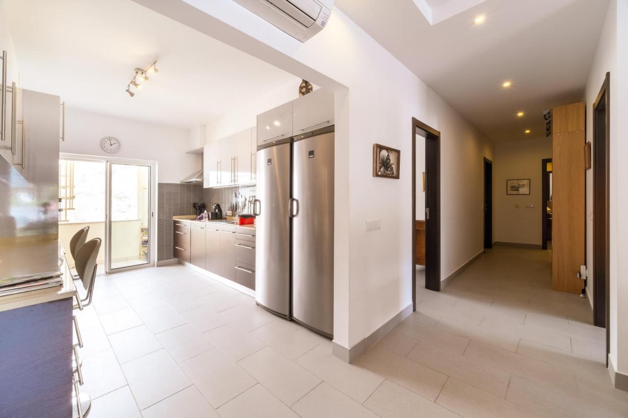 Albufeira, Old Town - Scandinavian Penthouse Apartment *