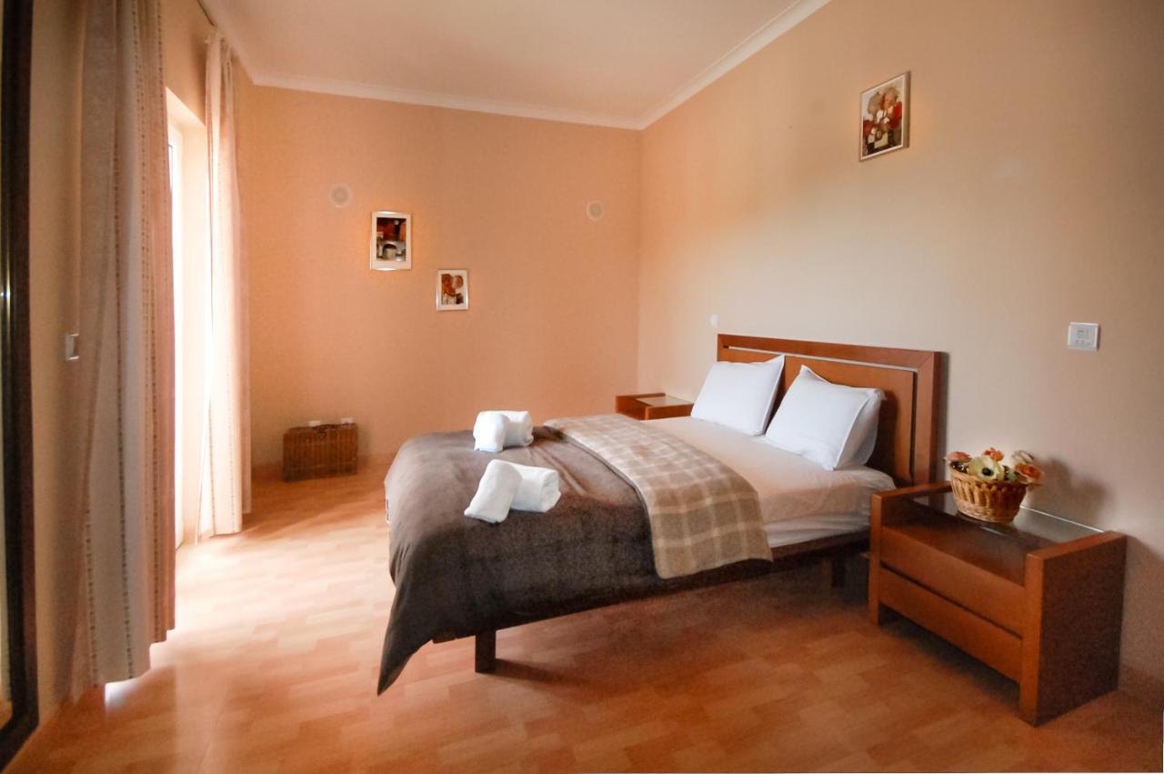 Alice - Free Wifi & Air Co & Swimming Pool - By Bedzy Villa *