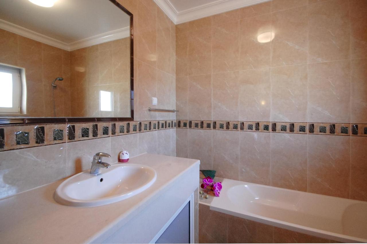 Alice - Free Wifi & Air Co & Swimming Pool - By Bedzy Villa