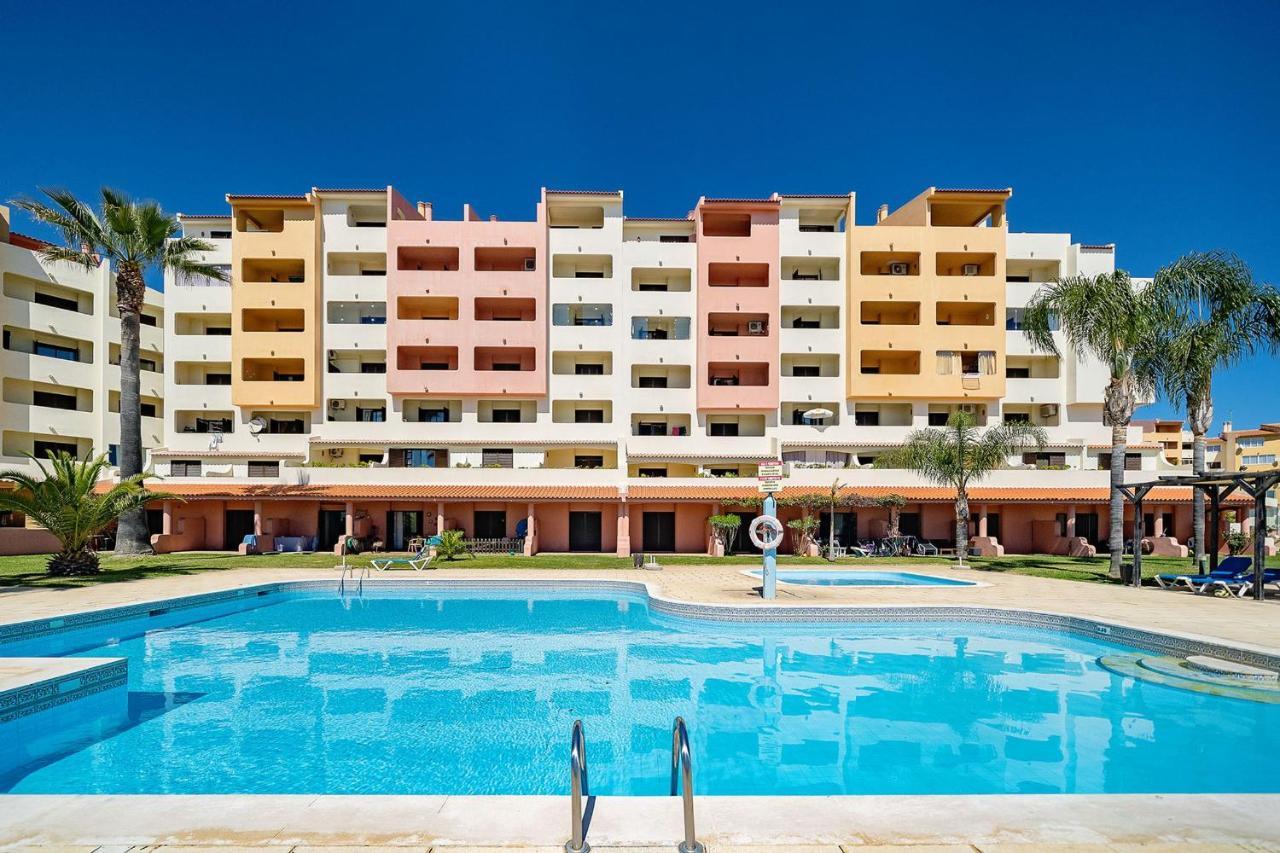 Lovelystay - Bela Vista 3bdr Duplex Penthouse With Pool Apartment
