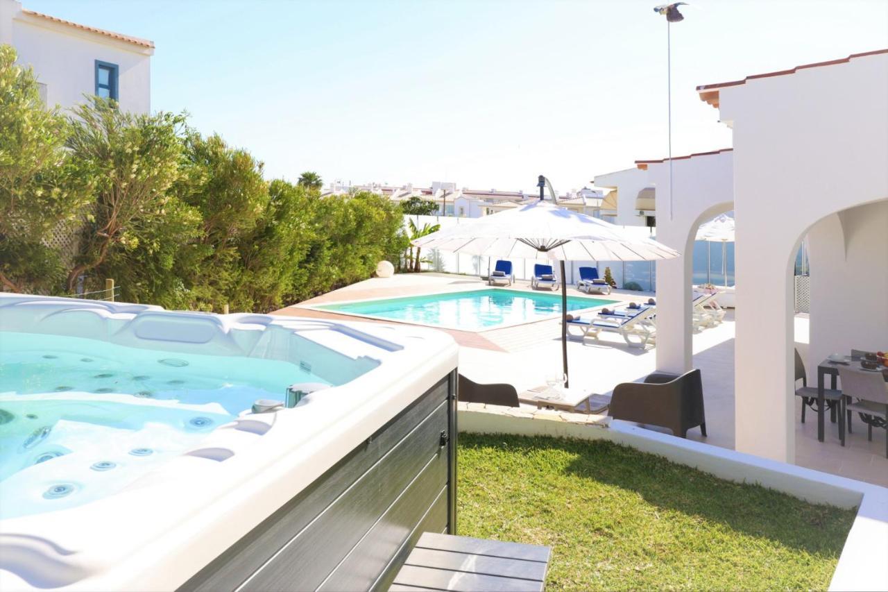 Namora - Private Swimming Pool & Hot Jacuzzi Villa *