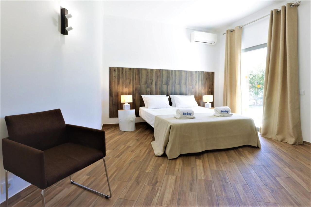 Namora - Private Swimming Pool & Hot Jacuzzi