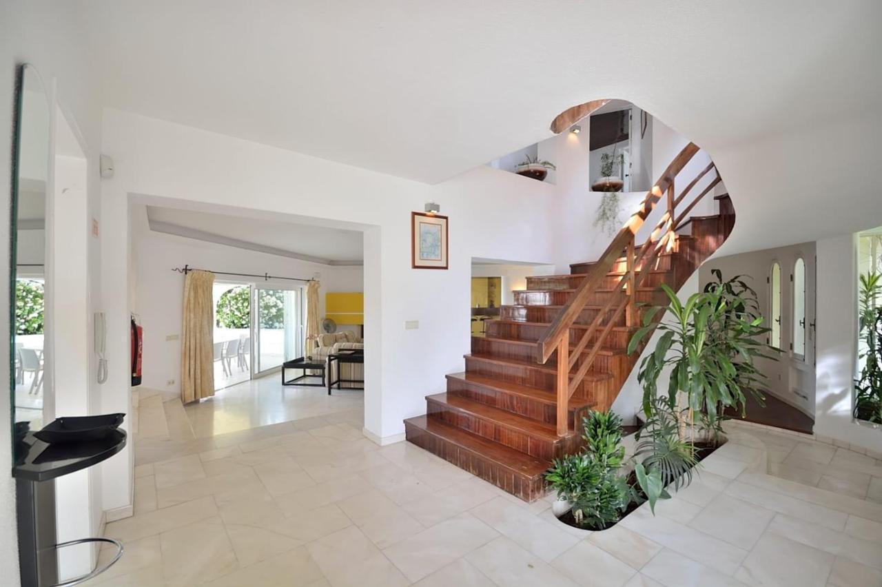Enar - Private Pool - Beach - Free Wi-fi - Air Con Albufeira