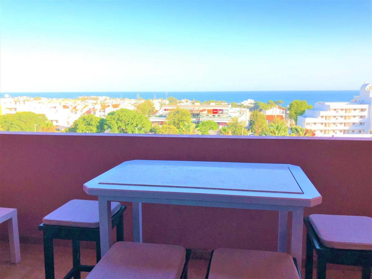 Caporizon Magnifique Vue Mer Et Piscine Plein Centre Albufeira