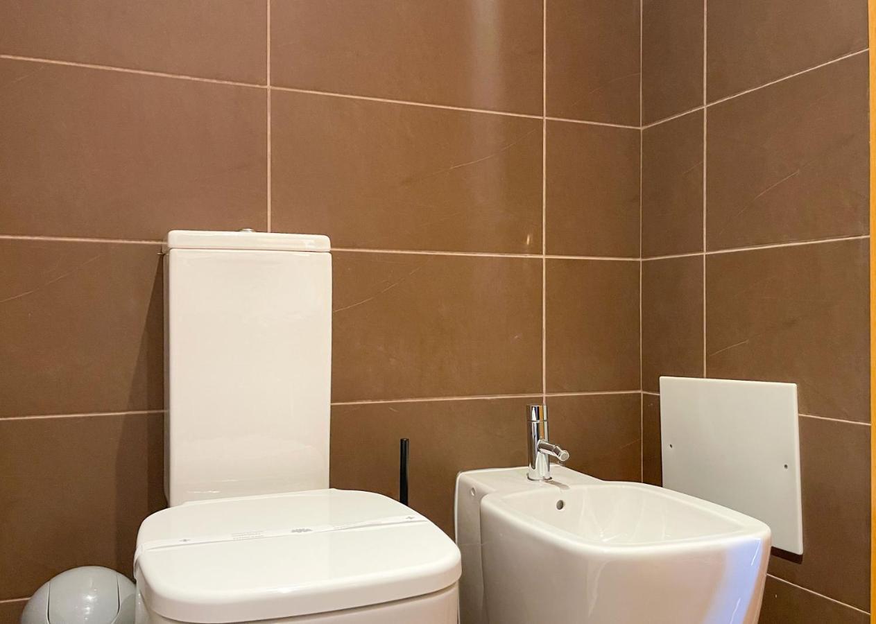 Modern 2 Bed Town House Af,