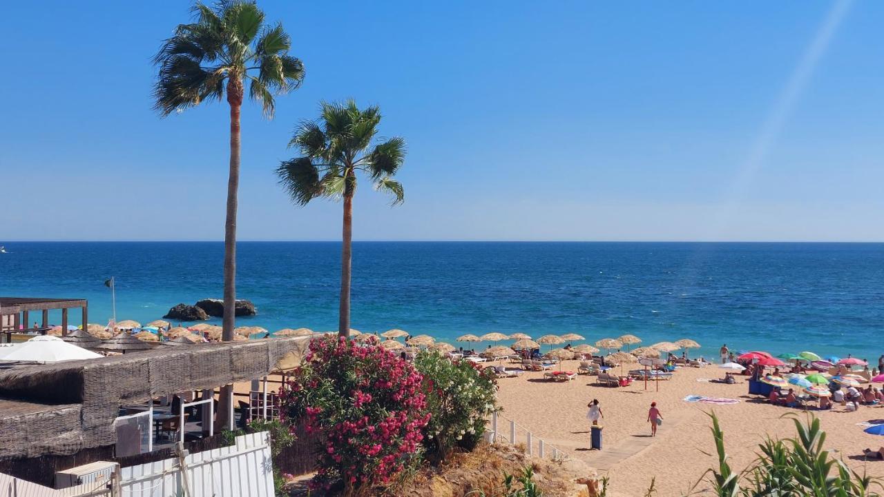 Oura Beachside Retreat: Pool, Wi-fi & Location Apartment Albufeira