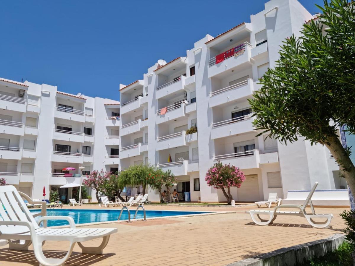 Velamar Praia 411 - 300m Da Praia Apartamento