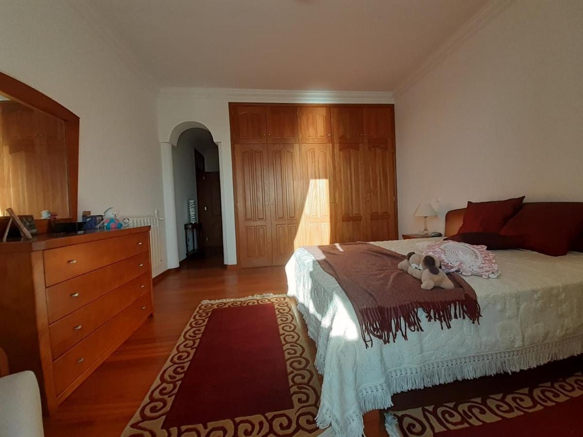 Gale 3 Storey Villa Really On The Beach Albufeira