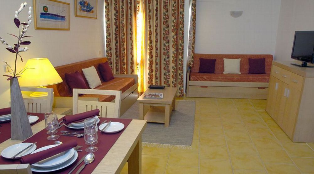 Hotel Urban Santa Eulalia 3*