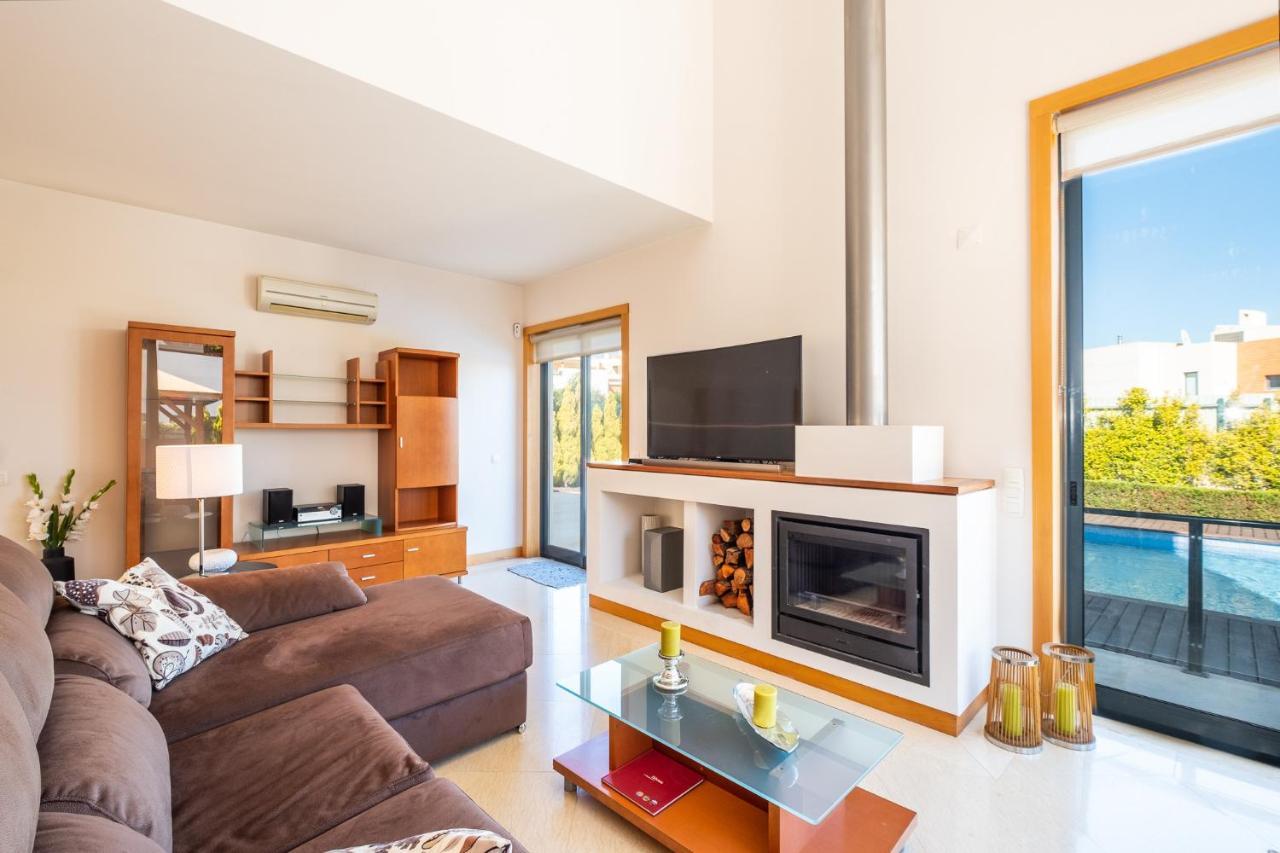 Ferienhaus #076 Stunning&modern Near Newtown, Pool
