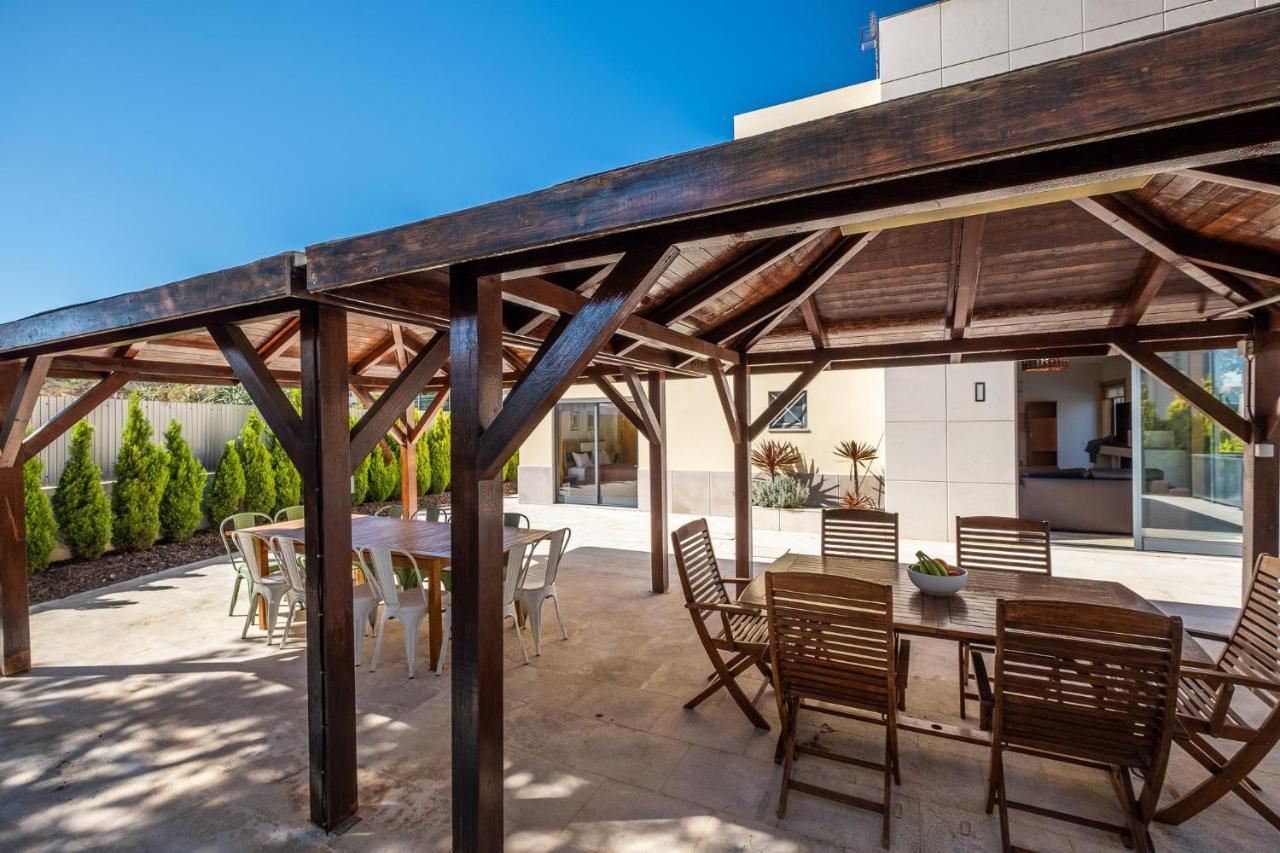 Ferienhaus #076 Stunning&modern Near Newtown, Pool