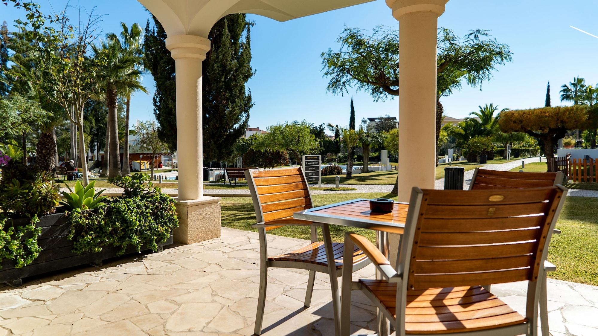 Vila Petra Aparthotel 4*