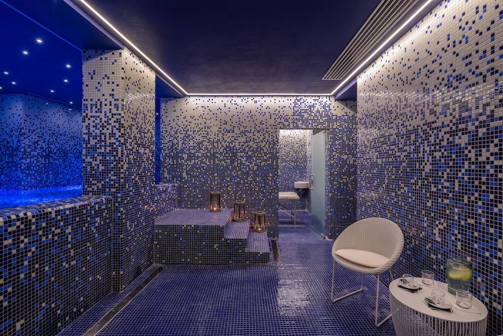 Hotel California Urban 3*