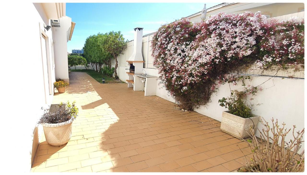 Casa Do Mar By Laranjal Pousada