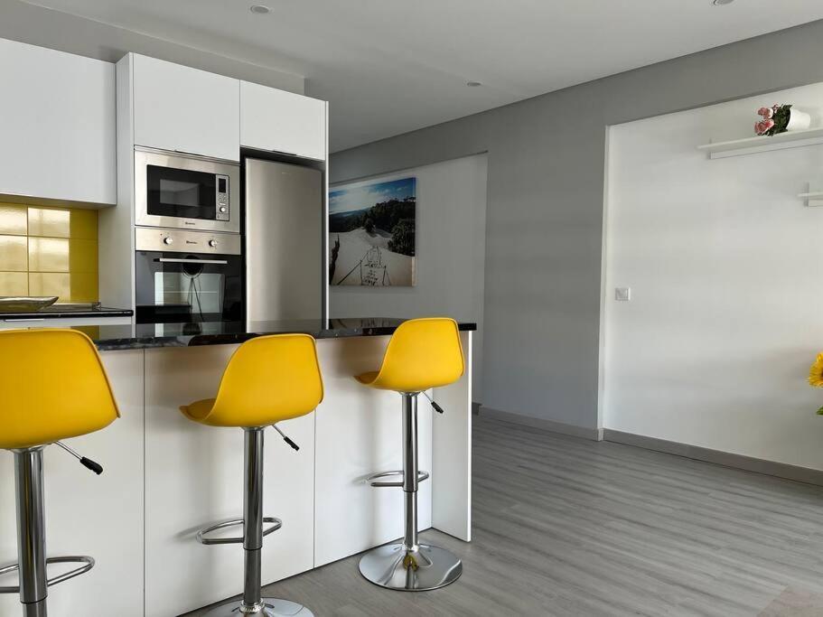 Sunflower Apartment *
