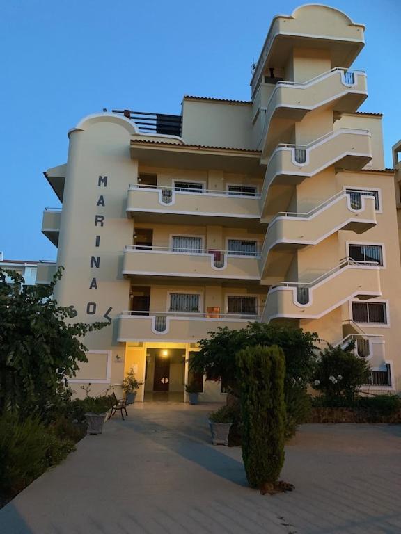 Sol Prateado - Magnificent In Quiet Area Of