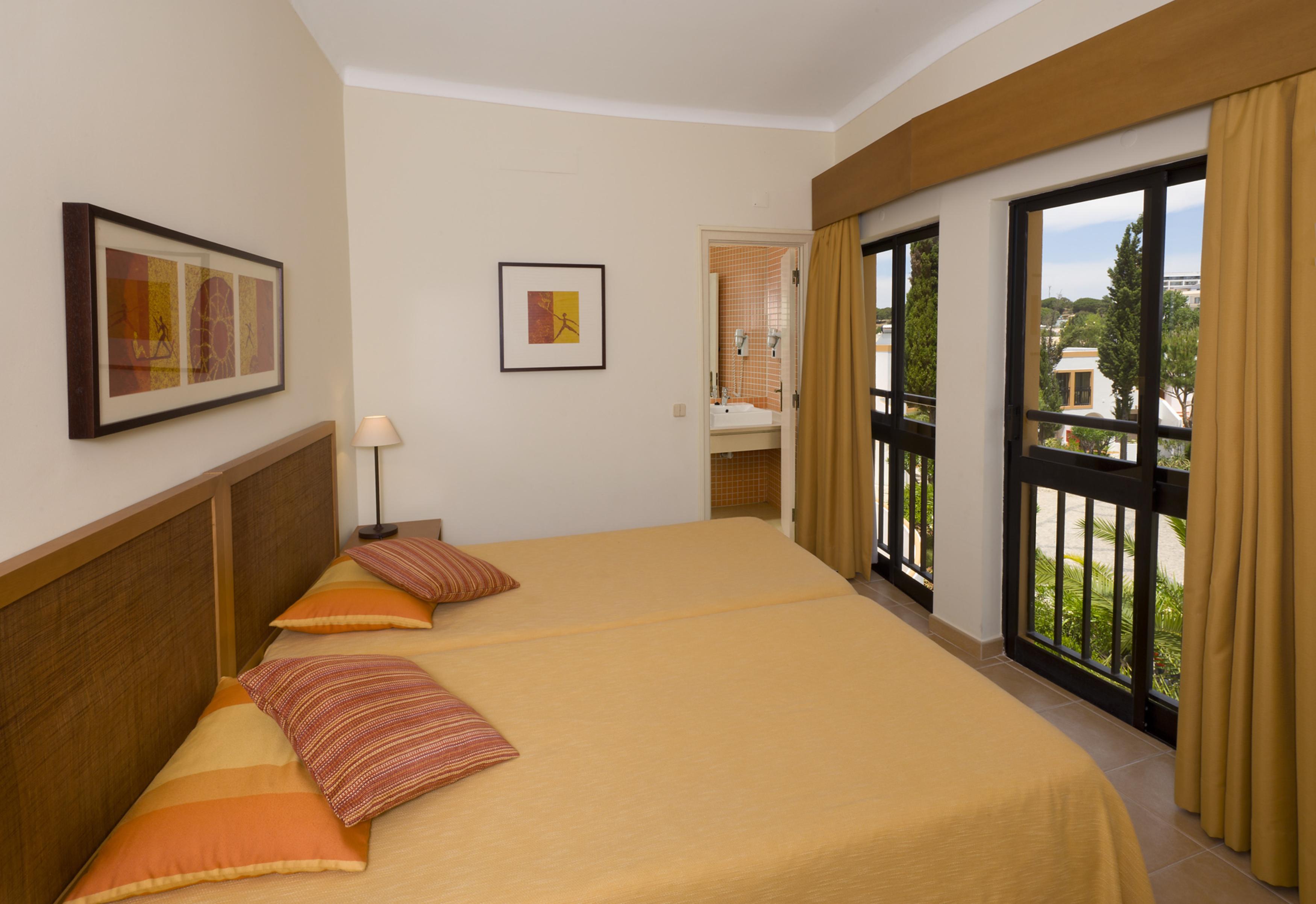 Aparthotel Alfagar Village 3*