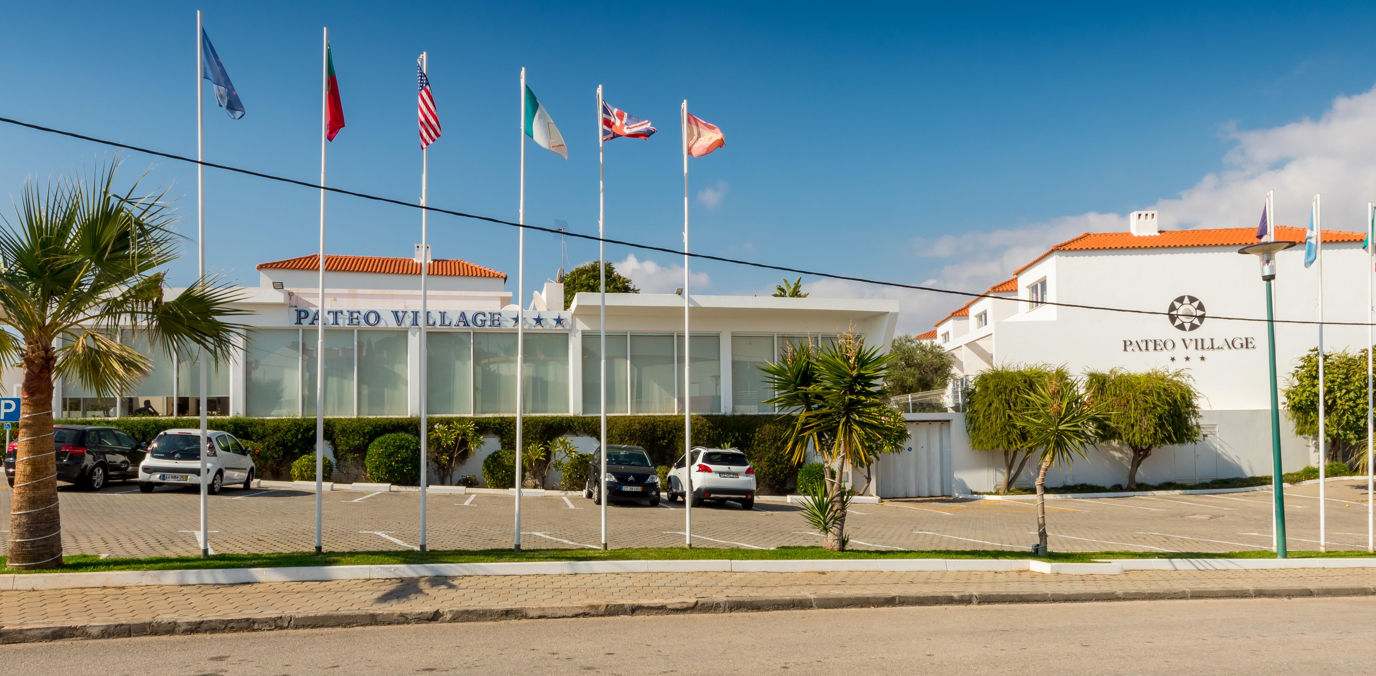 Aparthotel Pateo Village 3*