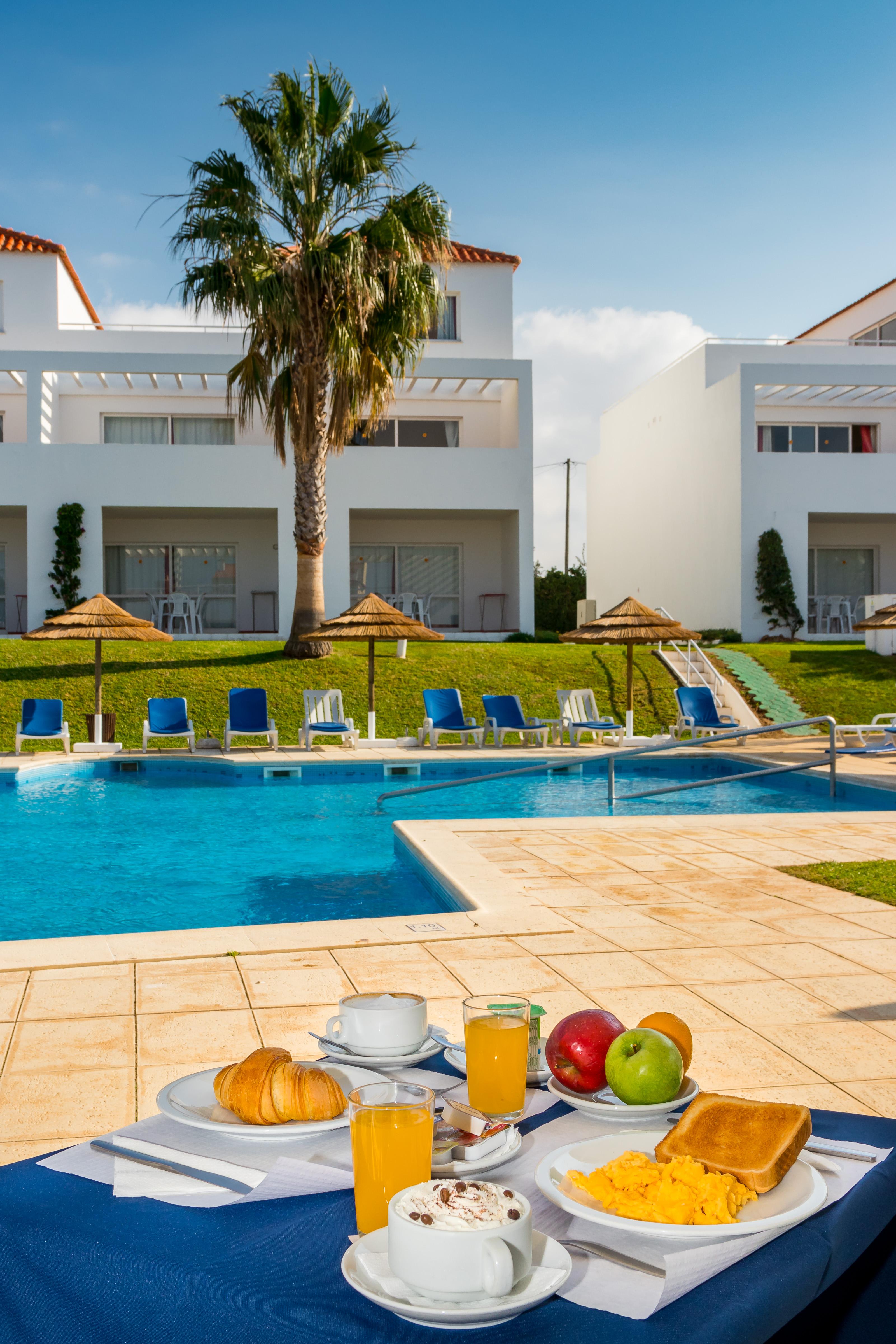 Pateo Village 3*