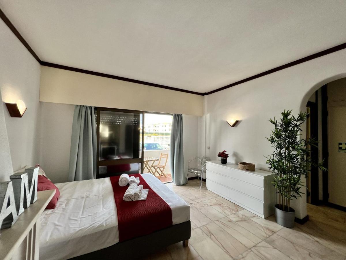 Apartment 3 With Pool By Homing *