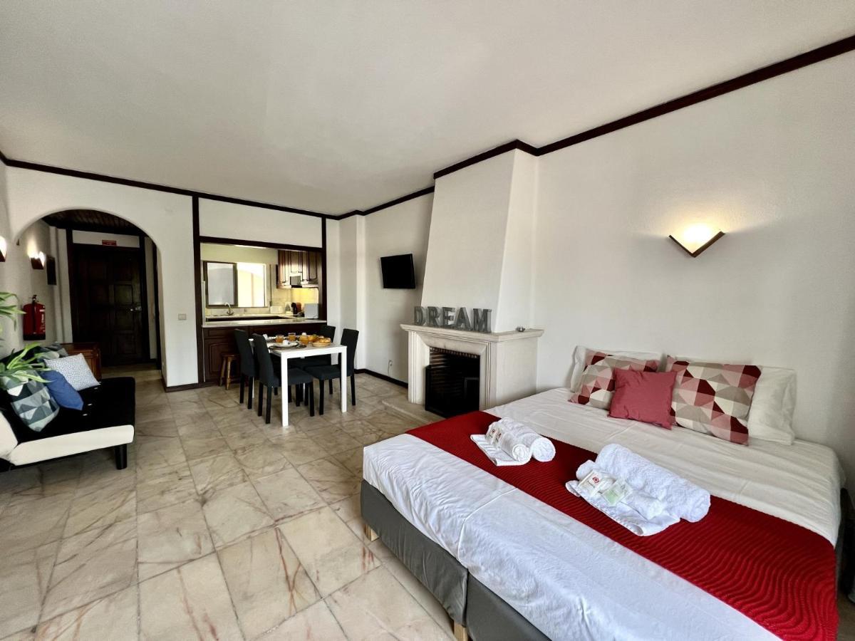 3 With Pool By Homing * Albufeira
