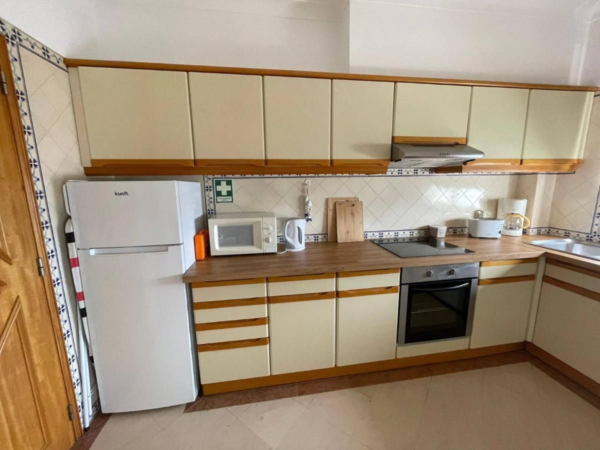 Title E Title - Oura Apartment *