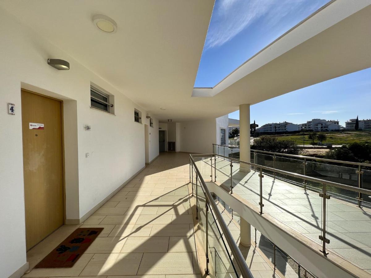 Forest View With Pool By Homing Apartment *