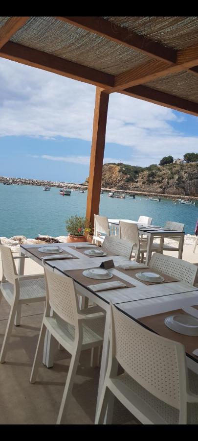 Albufeirasun, Arrive As A Guest Leave As A Friend. * Albufeira