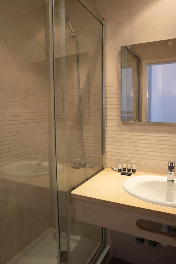 By Kavia Hotel 2*