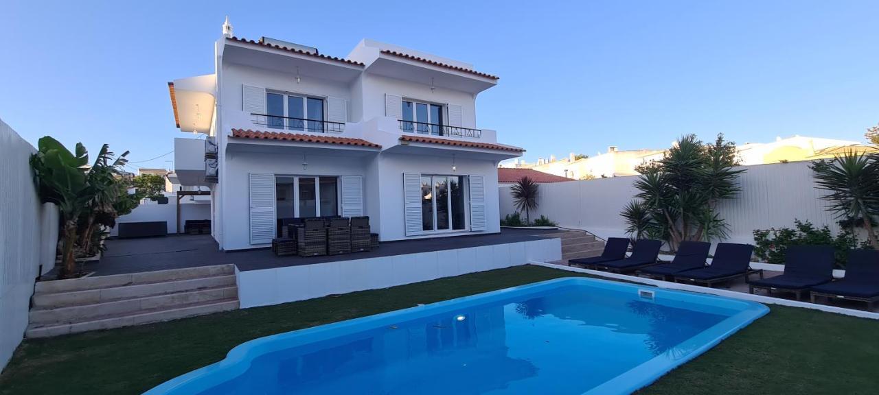 Villa Large - Private Pool - 6 Bedrooms *
