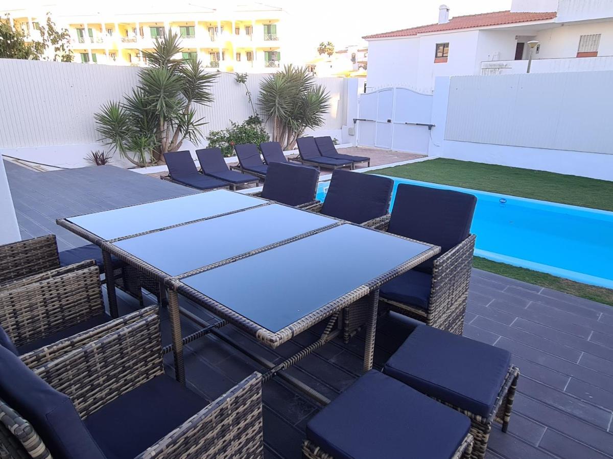 Large - Private Pool - 6 Bedrooms