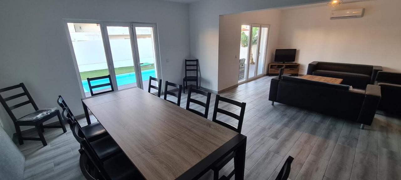 Large - Private Pool - 6 Bedrooms