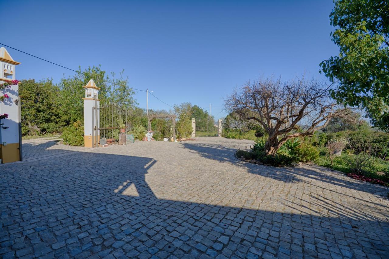Prestige For - Moradia Com Piscina, Jardim E Estacionamento Paderne /albufeira Albufeira