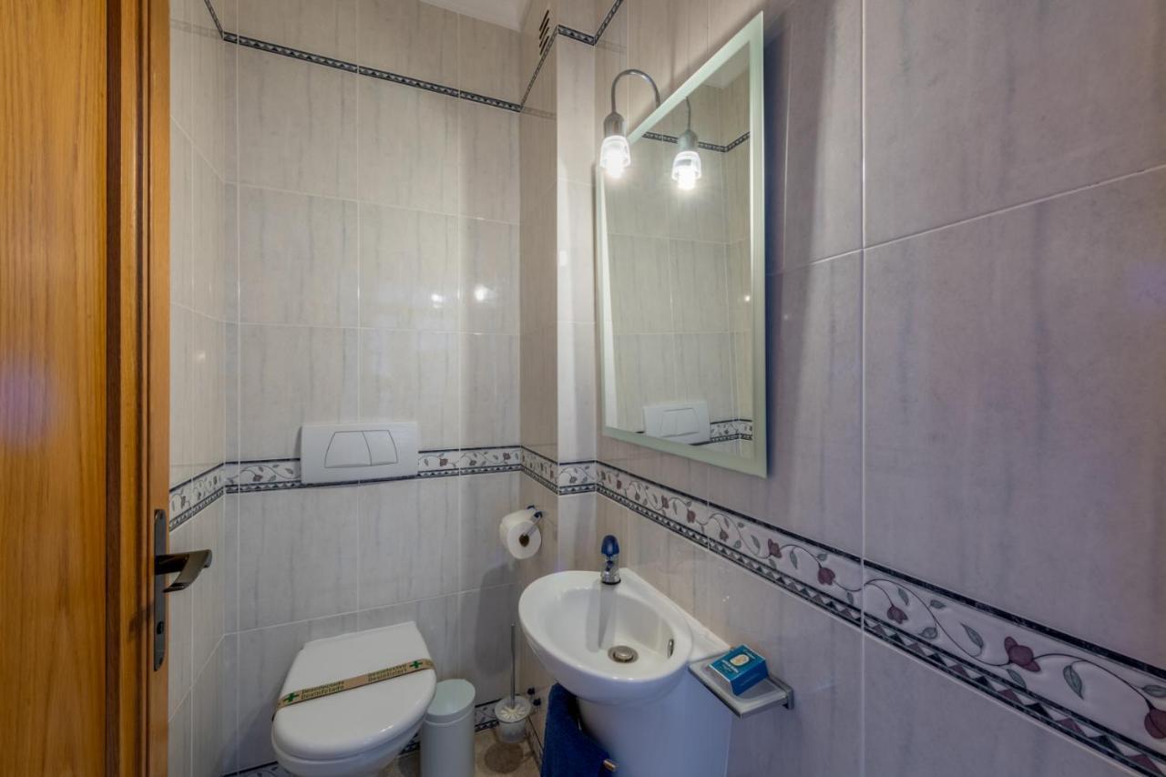 Al - Mare Apartment *