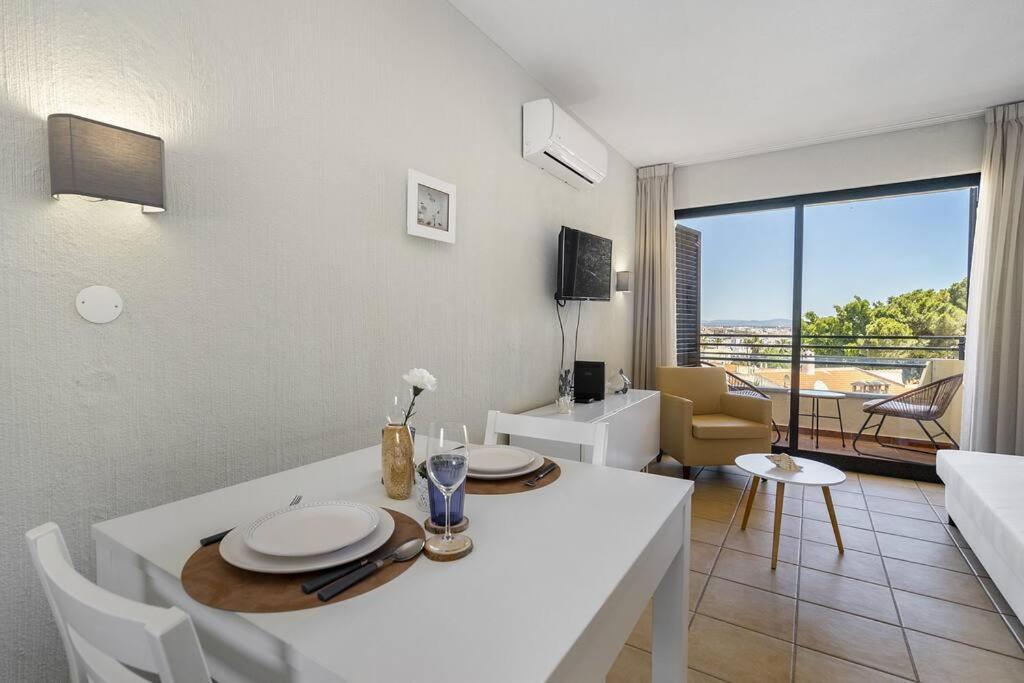 Appartement Garden Paradise, Old Town &