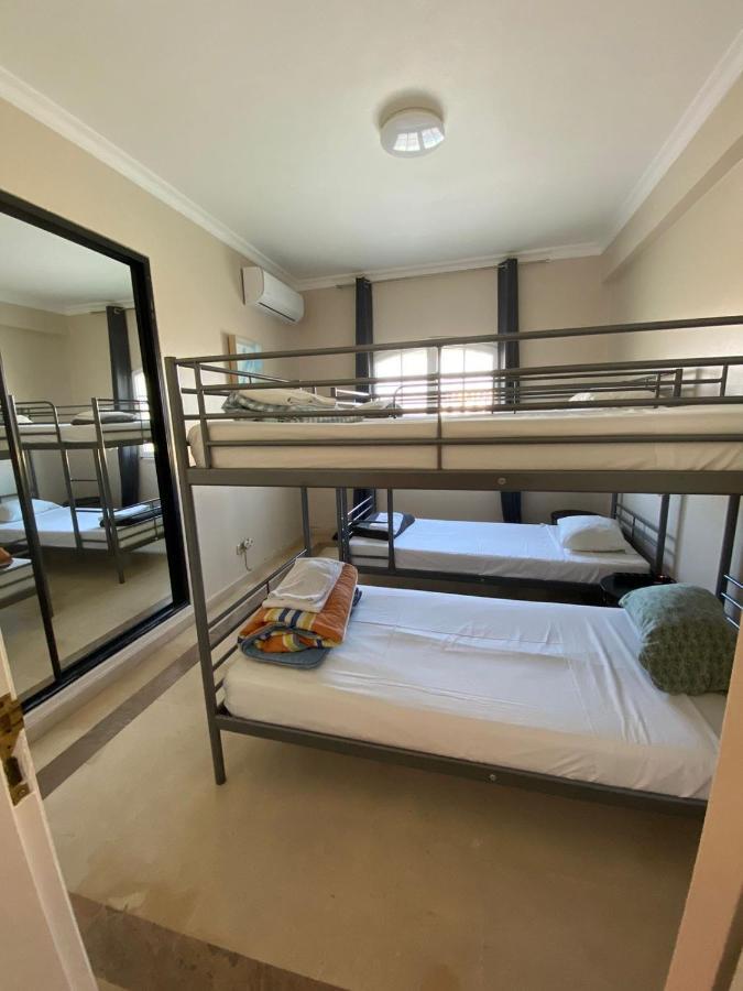 & Beds Dp Hostel *