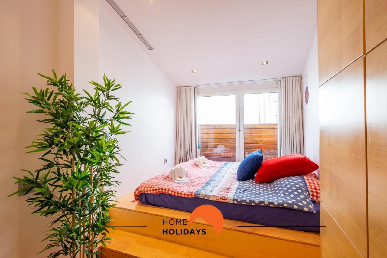 #041 Future House By Holidays *