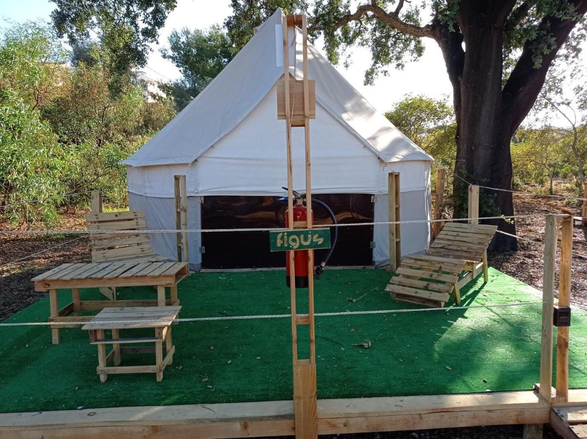 Glamping *