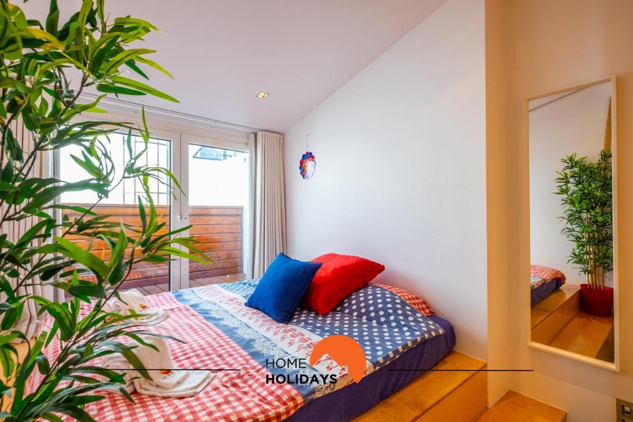 #041 Future House By Holidays *