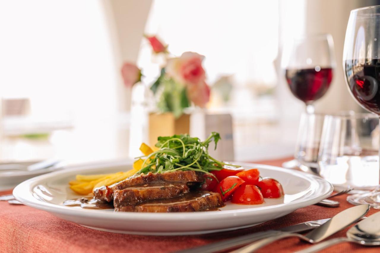 Grand Muthu Oura View Beach Club 5* Albufeira