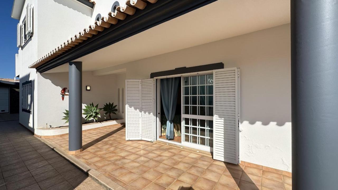 Vivenda Catavento V5 Piscina E 100mt Da Gale Albufeira