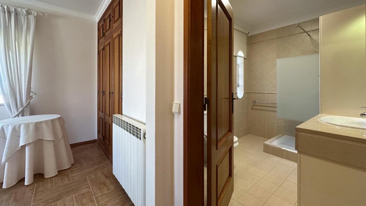 Villa Vivenda Catavento V5 Piscina E 100mt Da Gale
