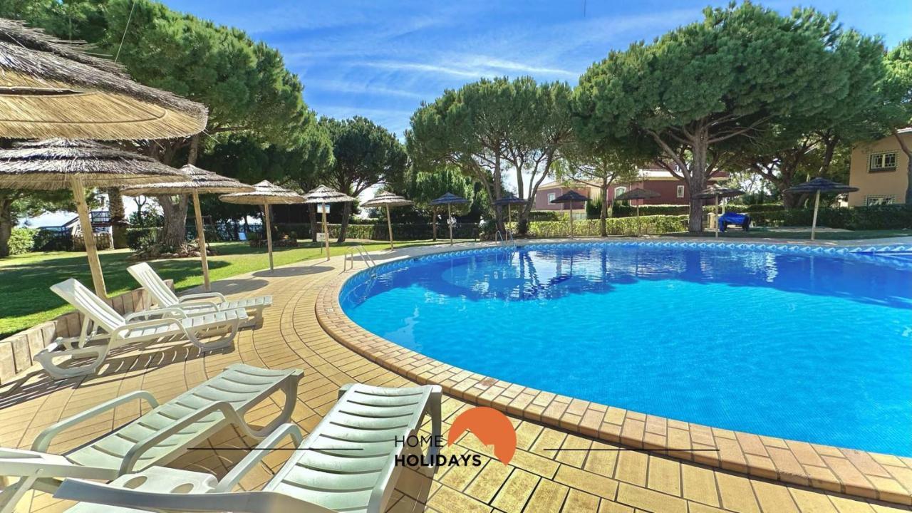 #182 T1 Pedra Dos Bicos By Holidays Apartment