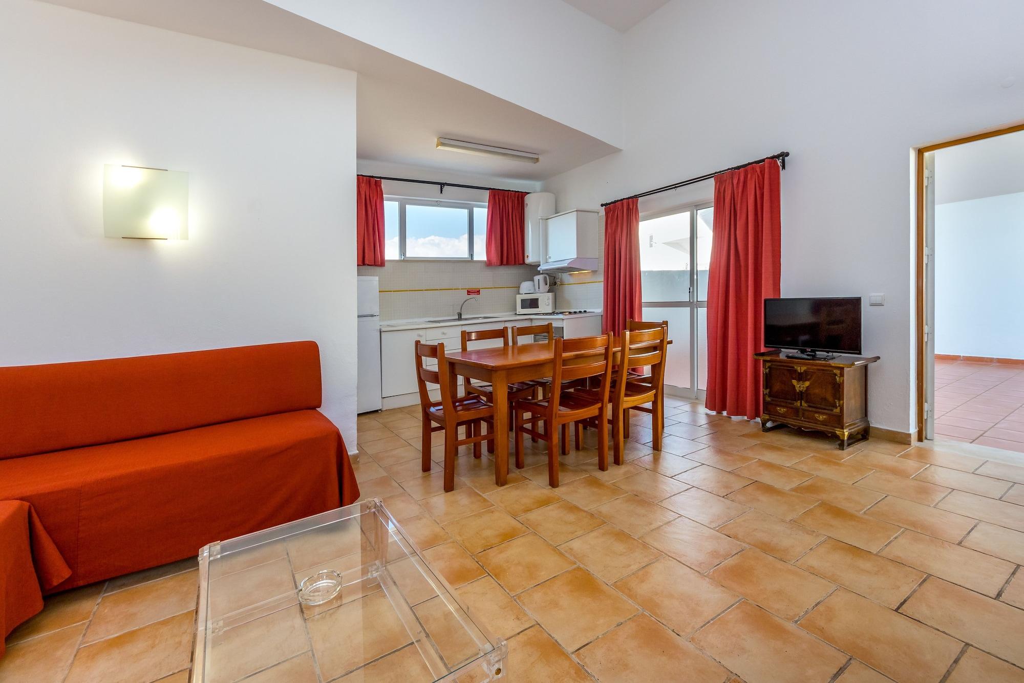 Aparthotel Pateo Village 3*