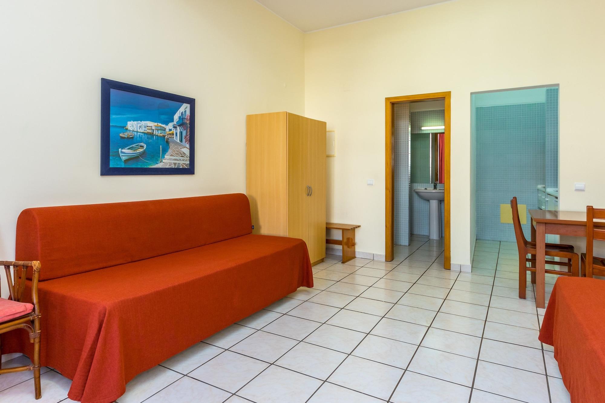 Aparthotel Pateo Village 3*