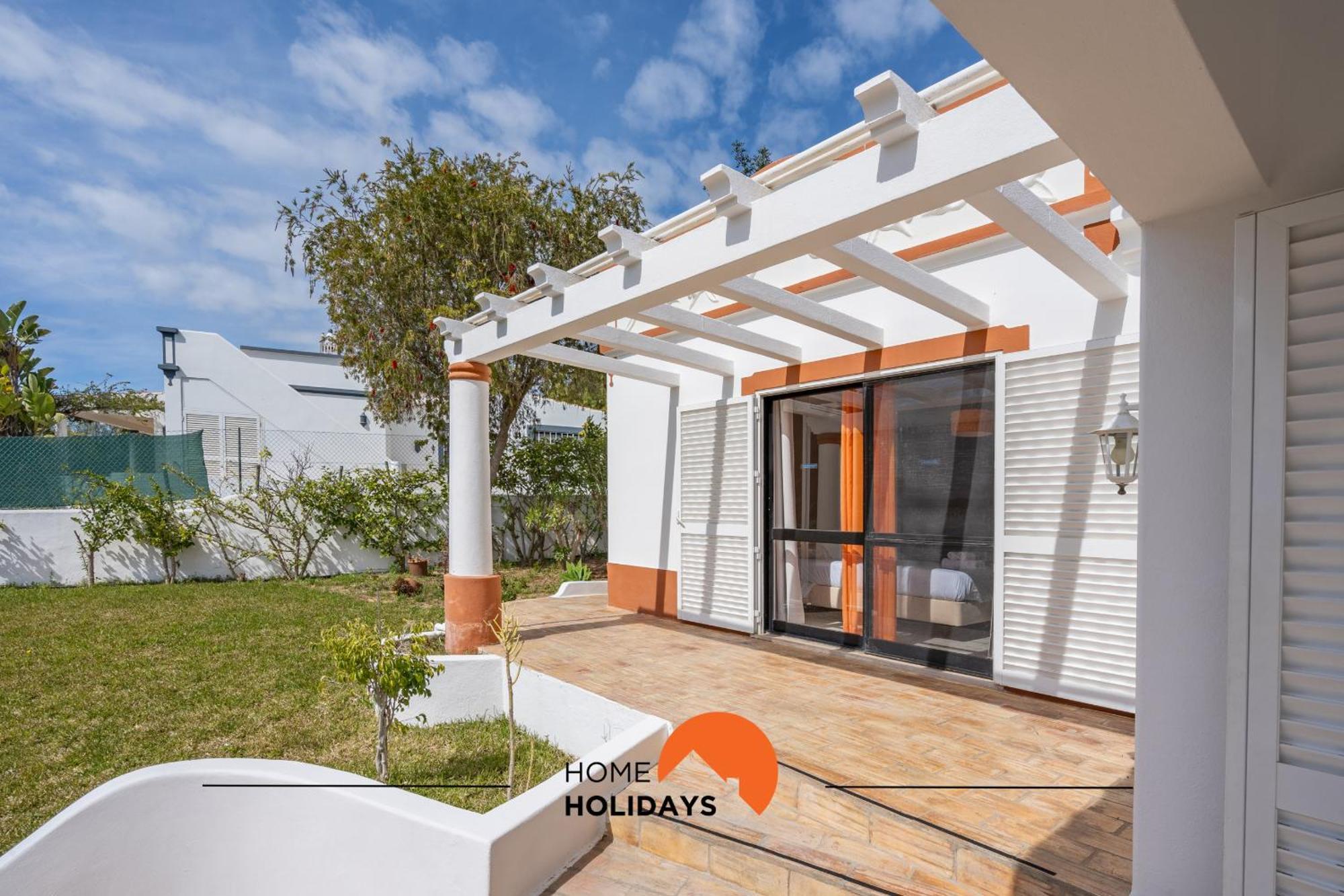 #207 Haja Saude By Holidays *