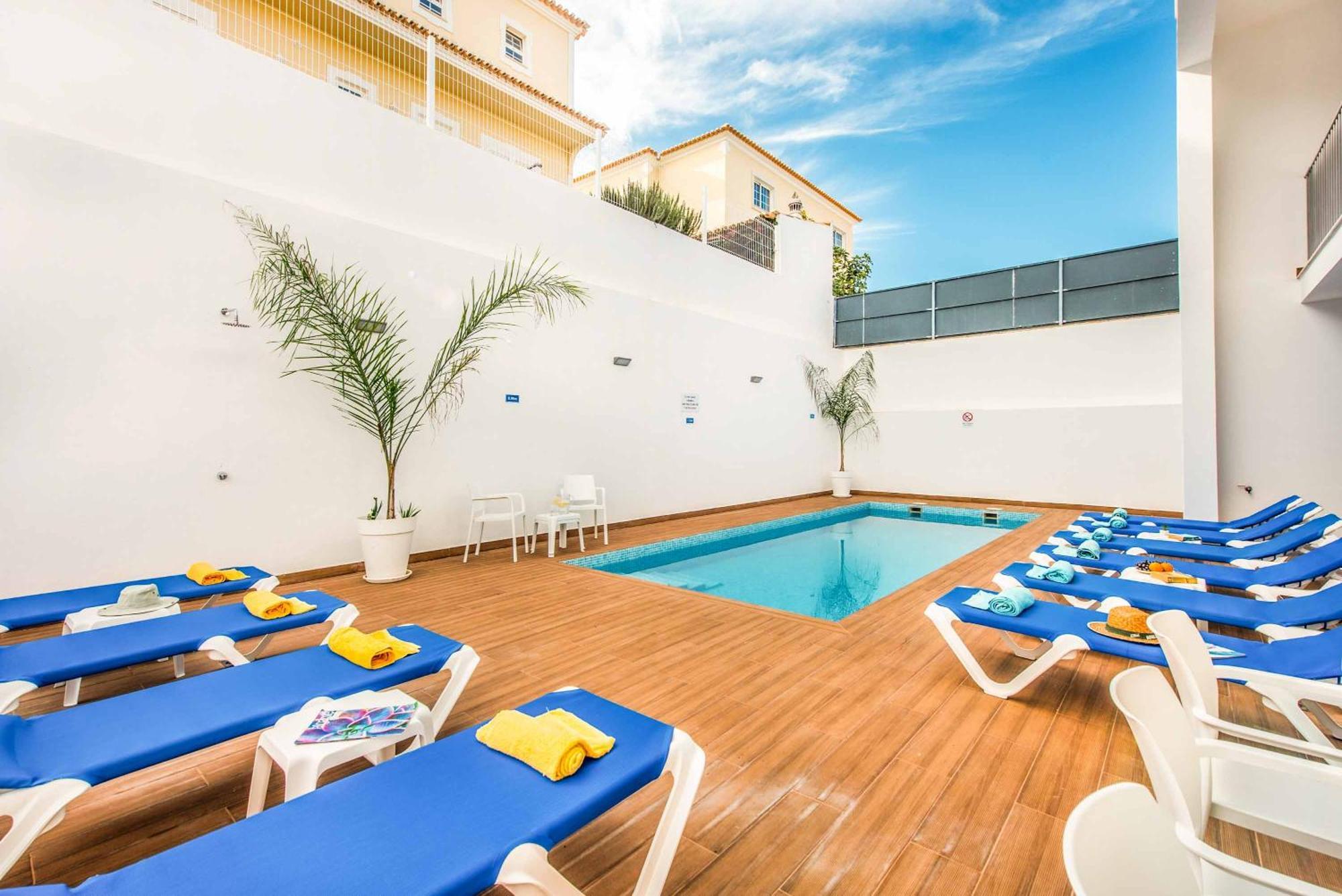 Aventura Villa